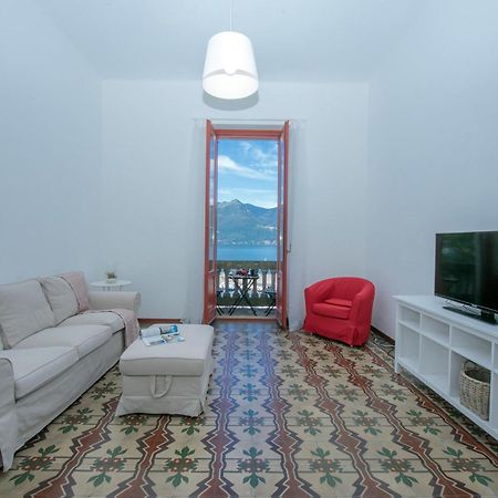 Residenza Oleandro Lake View Luino Center - Happy Rentals מראה חיצוני תמונה