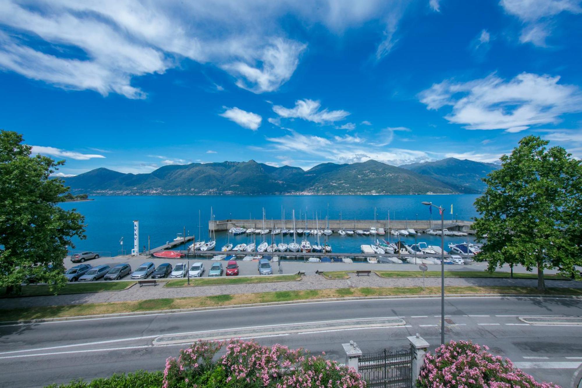 Residenza Oleandro Lake View Luino Center - Happy Rentals מראה חיצוני תמונה