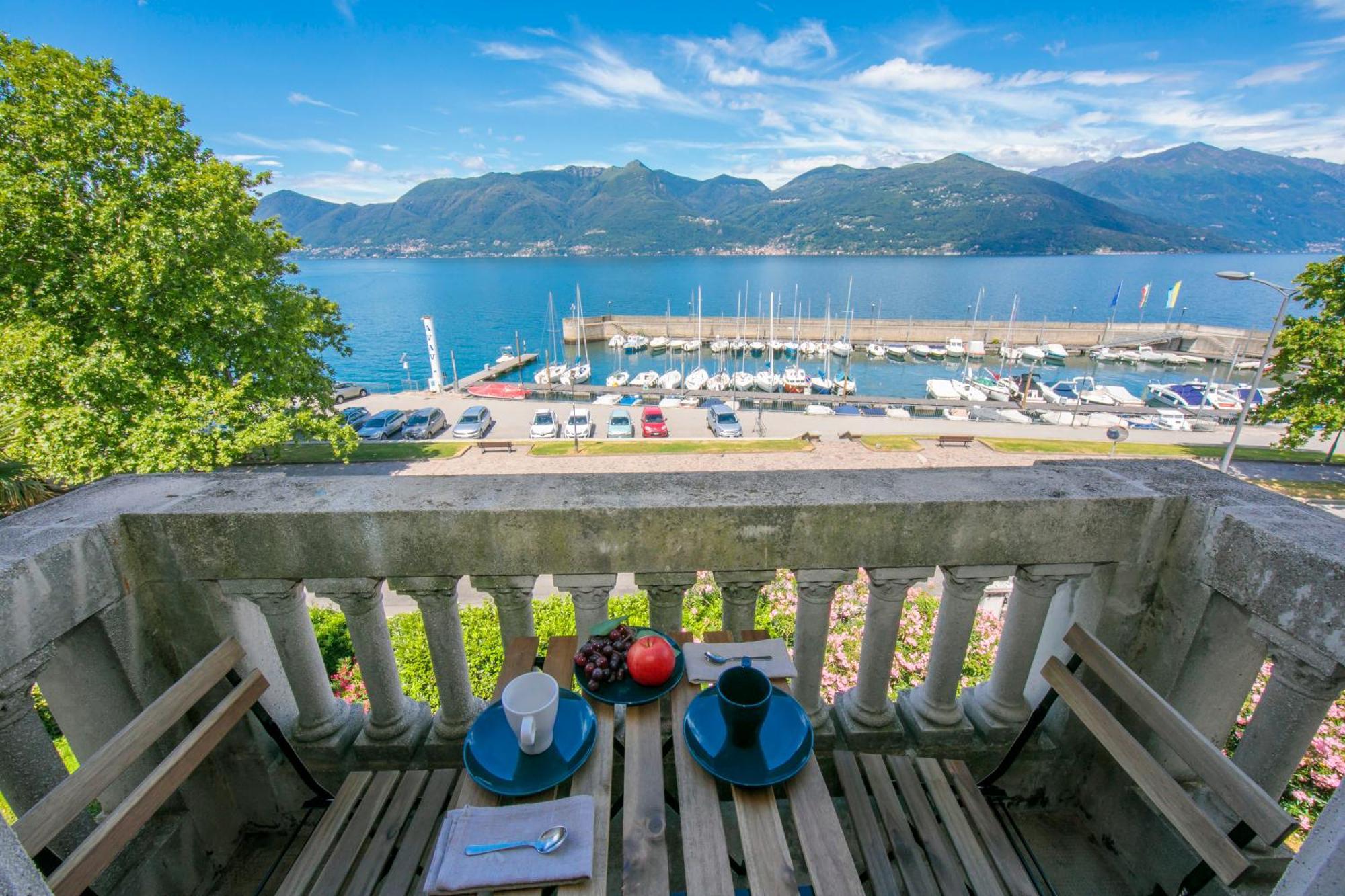 Residenza Oleandro Lake View Luino Center - Happy Rentals מראה חיצוני תמונה