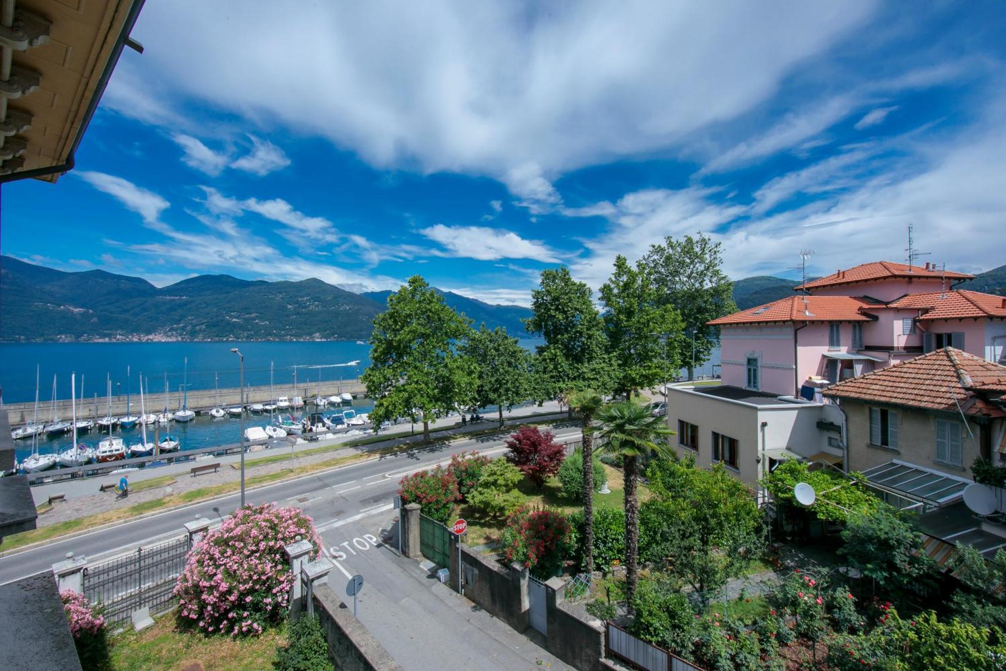 Residenza Oleandro Lake View Luino Center - Happy Rentals מראה חיצוני תמונה